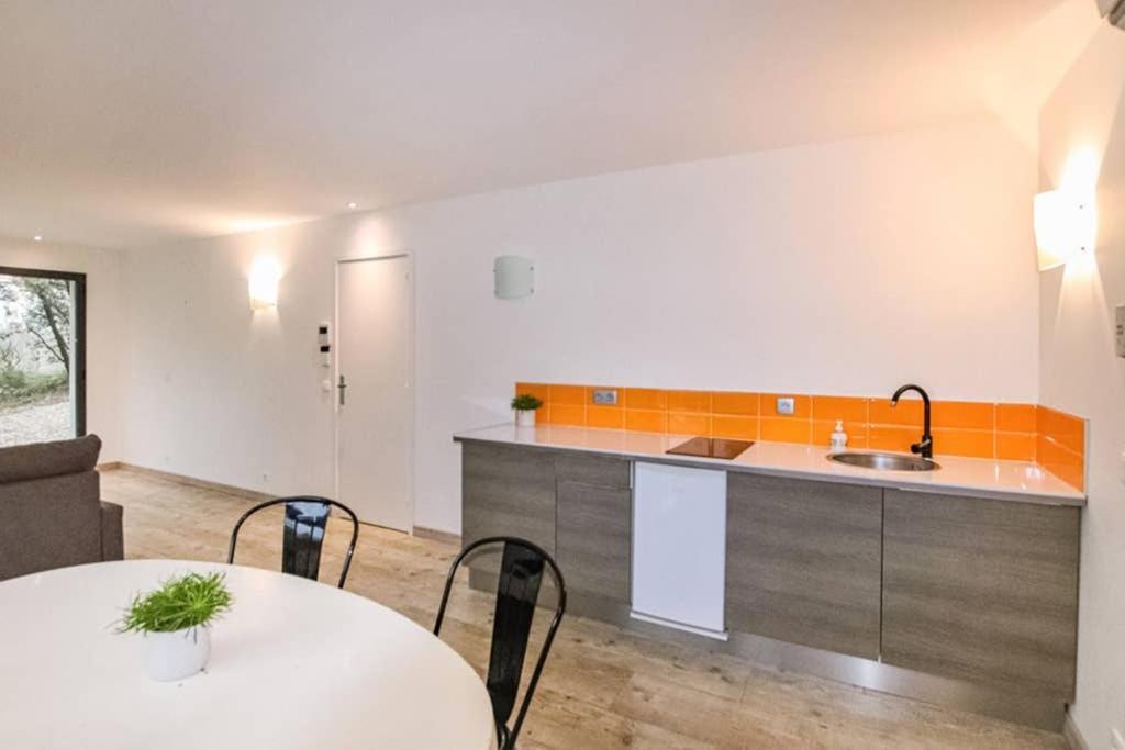 Gite Moderne En Drome Roche-Saint-Secret Exterior photo